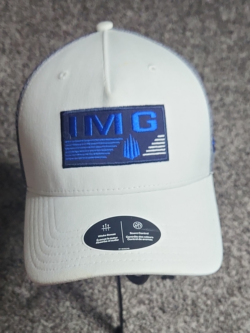 White & Blue Embroidered Men’s Golf Cap